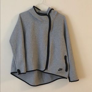 Women’s large Nike zip up